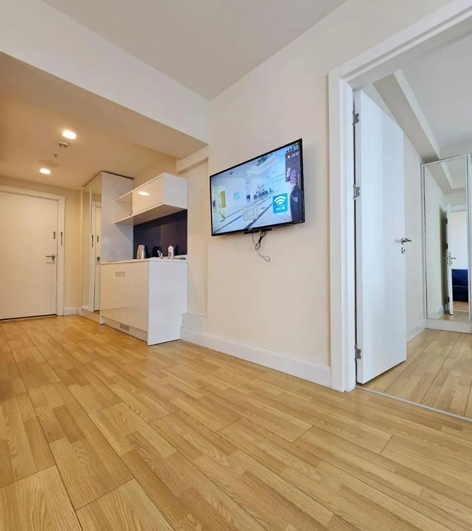 דירות באטומי Orbi City Balcony With Sea View 0*,