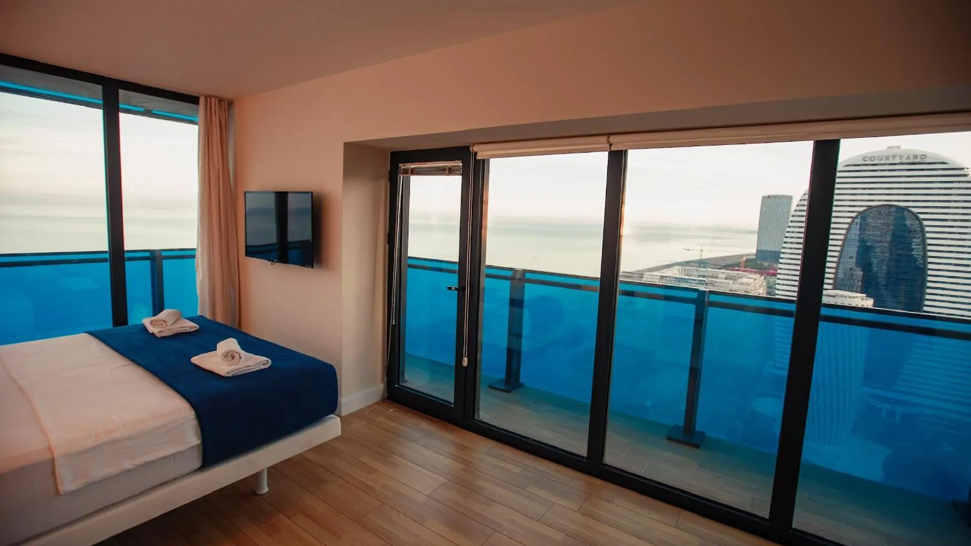 דירות באטומי Orbi City Balcony With Sea View